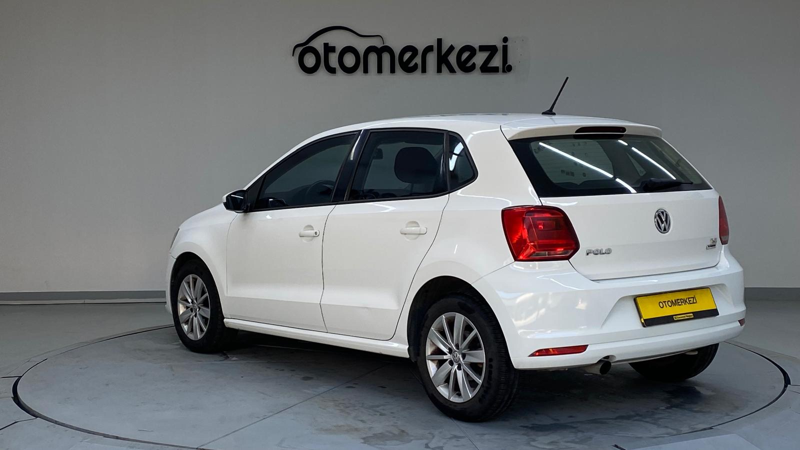VOLKSWAGEN POLO 2